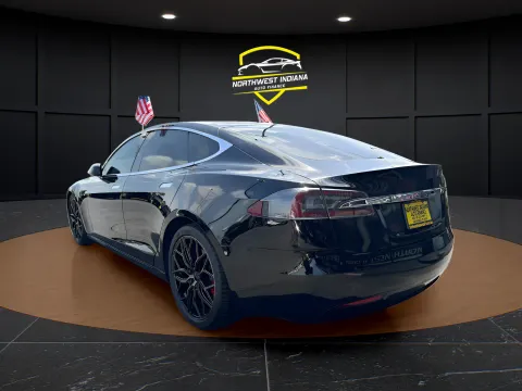 More photos of 2021 TESLA MODEL S PERFORMANCE at NWI AUTO FINANCE Valparaiso, IN