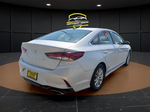 More photos of 2018 HYUNDAI SONATA SE at NWI AUTO FINANCE Valparaiso, IN