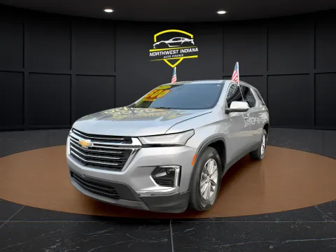 Gray 2023 CHEVROLET TRAVERSE LT CLOTH for sale in Valparaiso, IN