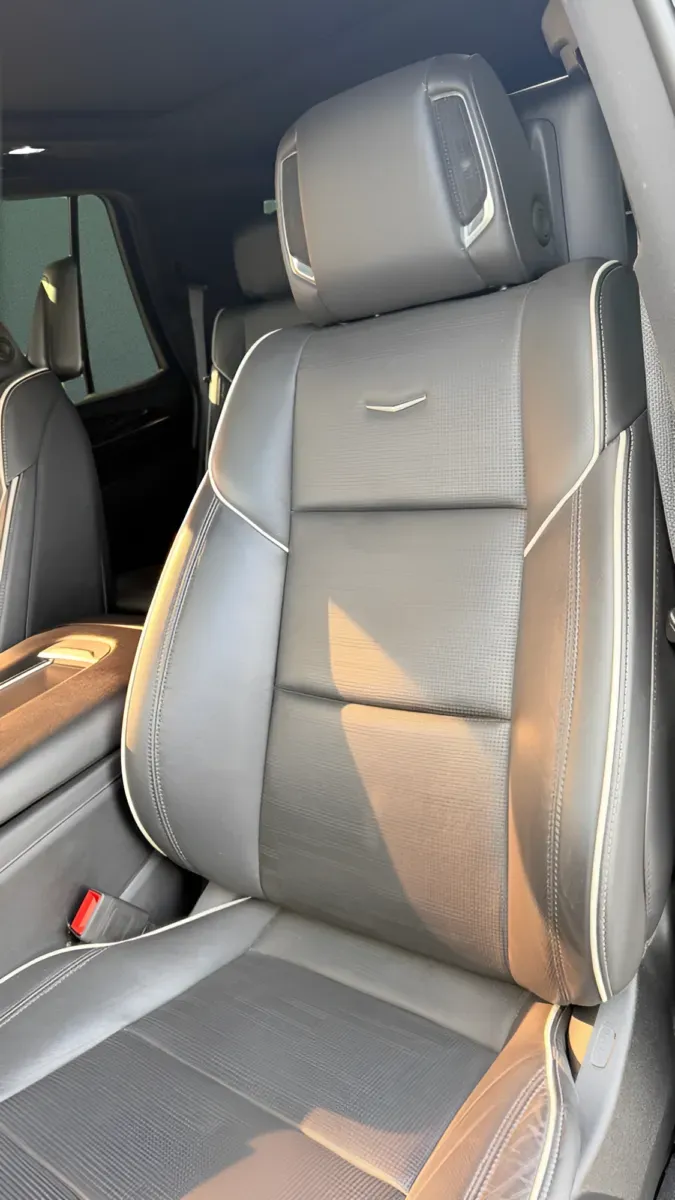 2023 Cadillac Escalade Premium Luxury - Photo 22