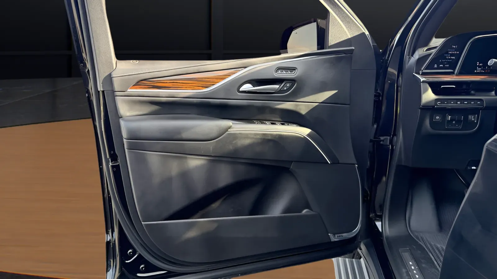 2023 Cadillac Escalade Premium Luxury - Photo 17