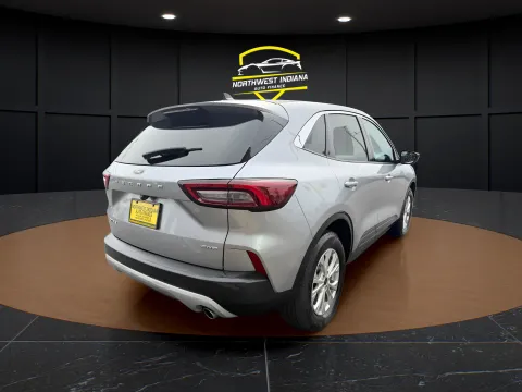 More photos of 2023 FORD ESCAPE ACTIVE at NWI AUTO FINANCE Valparaiso, IN