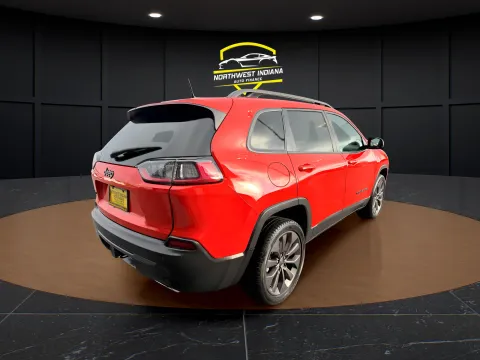 More photos of 2021 JEEP CHEROKEE LATITUDE LUX at NWI AUTO FINANCE Valparaiso, IN