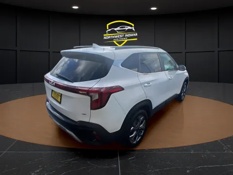 More photos of 2024 KIA SELTOS at NWI AUTO FINANCE Valparaiso, IN
