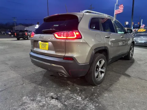More photos of 2019 Jeep Cherokee Limited at NWI AUTO FINANCE Valparaiso, IN