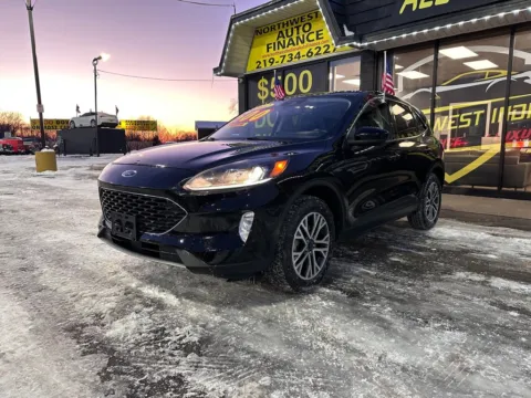Black 2022 Ford Escape SEL for sale in Valparaiso, IN