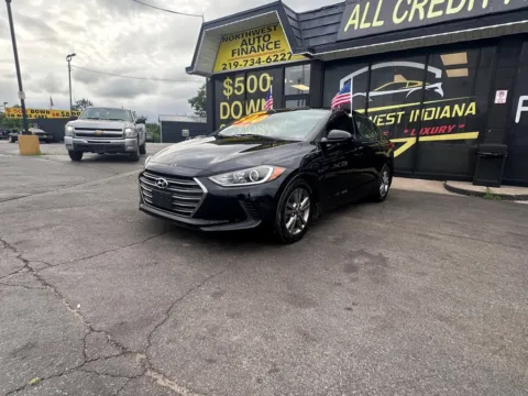 Black 2018 Hyundai Elantra SEL for sale in Valparaiso, IN