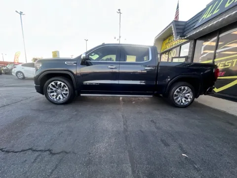 More photos of 2022 GMC SIERRA 1500 DENALI at NWI AUTO FINANCE Valparaiso, IN