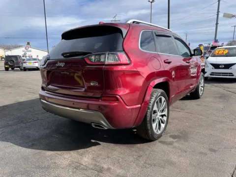 More photos of 2019 Jeep Cherokee Overland at NWI AUTO FINANCE Valparaiso, IN
