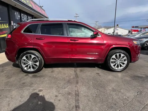 More photos of 2019 Jeep Cherokee Overland at NWI AUTO FINANCE Valparaiso, IN