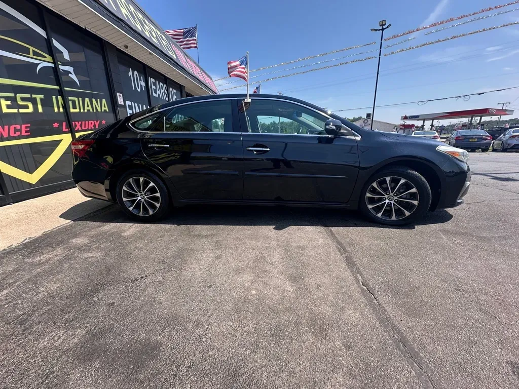 2018 TOYOTA AVALON HYBRID for sale in Valparaiso, IN