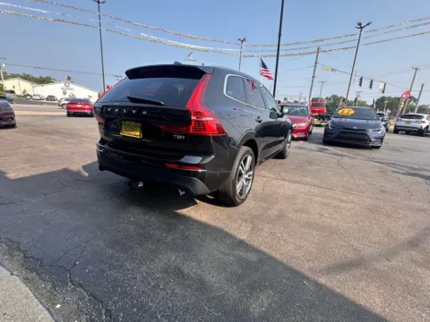 More photos of 2019 Volvo XC60 Momentum at NWI AUTO FINANCE Valparaiso, IN