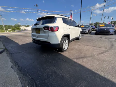 More photos of 2019 Jeep Compass Latitude at NWI AUTO FINANCE Valparaiso, IN