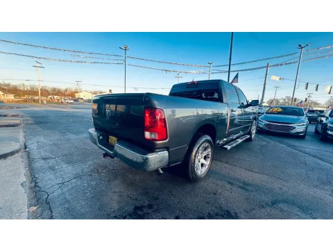 More photos of 2019 RAM 1500 CLASSIC SLT at NWI AUTO FINANCE Valparaiso, IN