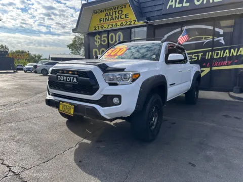 White 2019 TOYOTA TACOMA SR5 DOUBLE CAB for sale in Valparaiso, IN