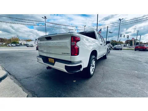 More photos of 2021 CHEVROLET SILVERADO 1500 CUSTOM at NWI AUTO FINANCE Valparaiso, IN