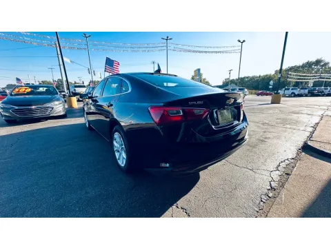 More photos of 2024 CHEVROLET MALIBU LT at NWI AUTO FINANCE Valparaiso, IN