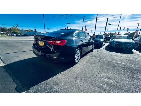 More photos of 2024 CHEVROLET MALIBU LT at NWI AUTO FINANCE Valparaiso, IN