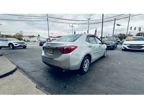 More photos of 2017 TOYOTA COROLLA LE at NWI AUTO FINANCE Valparaiso, IN