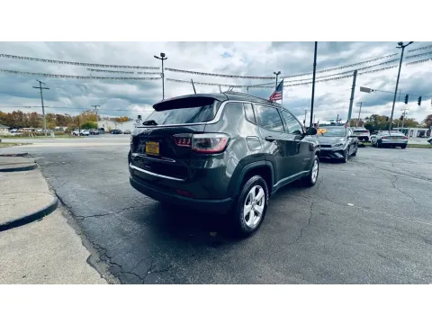 More photos of 2018 JEEP COMPASS LATITUDE at NWI AUTO FINANCE Valparaiso, IN