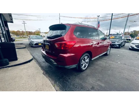 More photos of 2020 NISSAN PATHFINDER SV at NWI AUTO FINANCE Valparaiso, IN