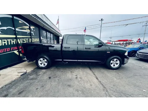 More photos of 2020 RAM 1500 CLASSIC SLT at NWI AUTO FINANCE Valparaiso, IN