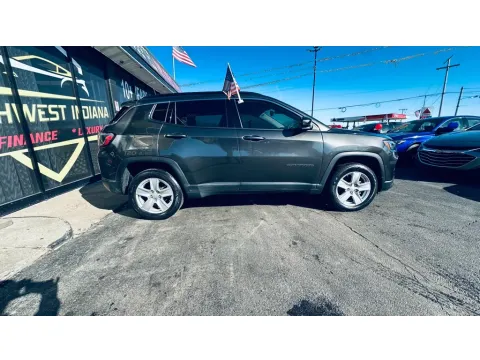 More photos of 2022 JEEP COMPASS LATITUDE at NWI AUTO FINANCE Valparaiso, IN