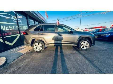 More photos of 2021 TOYOTA RAV4 XLE at NWI AUTO FINANCE Valparaiso, IN