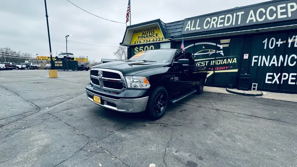 2020 RAM 1500 CLASSIC SLT for sale in Valparaiso, IN