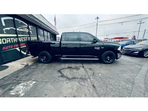 More photos of 2020 RAM 1500 CLASSIC SLT at NWI AUTO FINANCE Valparaiso, IN