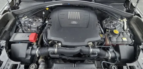 More photos of 2019 LAND ROVER RANGE ROVER VEL P380 R-DYNAMIC HSE at NWI Auto Luxury Merrillville, IN