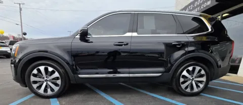 More photos of 2022 KIA TELLURIDE EX at NWI Auto Luxury Merrillville, IN