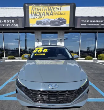 More photos of 2021 HYUNDAI ELANTRA LIMITED at NWI Auto Luxury Merrillville, IN