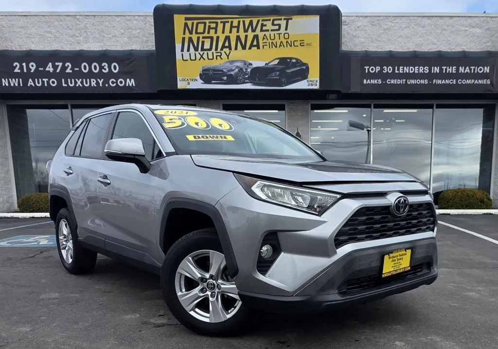 2021 TOYOTA RAV4 XLE for sale in Merrillville, IN