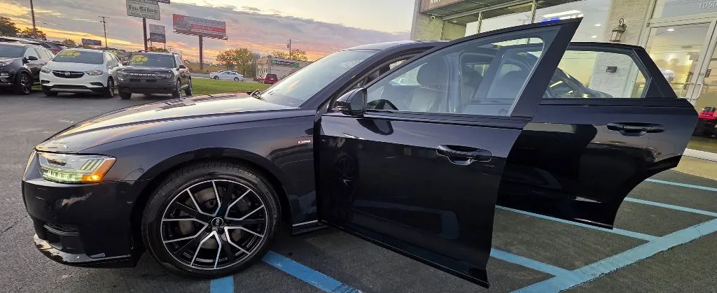 2021 Audi A8 Base - Photo 2