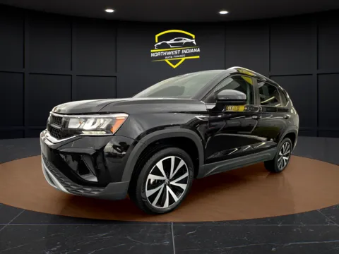 Black 2024 VOLKSWAGEN TAOS SE for sale in Merrillville, IN