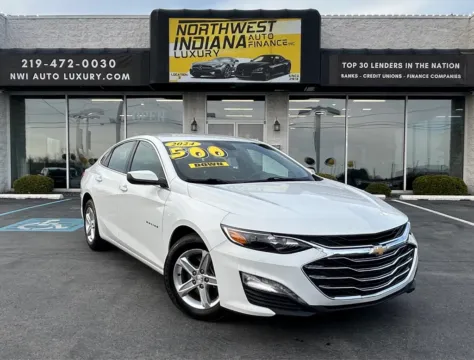 White 2024 CHEVROLET MALIBU LT for sale in Merrillville, IN