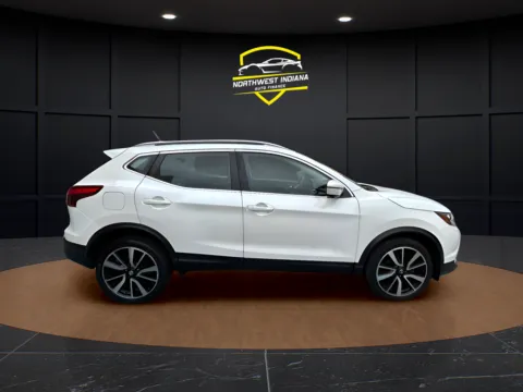 More photos of 2017 NISSAN ROGUE SPORT SL at NWI Auto Luxury Merrillville, IN