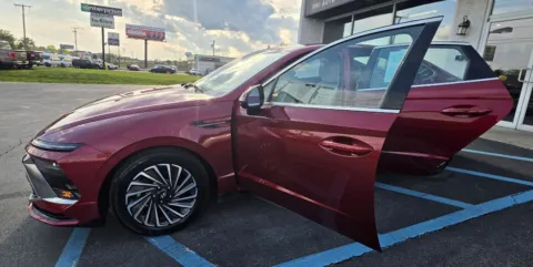 Photos of 2025 HYUNDAI SONATA HYBRID SEL for sale in Merrillville, IN at NWI Auto Luxury Merrillville