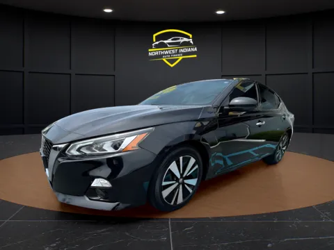 Black 2021 NISSAN ALTIMA 2.5 SL for sale in Merrillville, IN