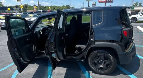 More photos of 2017 JEEP RENEGADE SPORT at NWI Auto Luxury Merrillville, IN