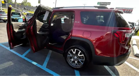 More photos of 2023 GMC ACADIA SLE at NWI Auto Luxury Merrillville, IN