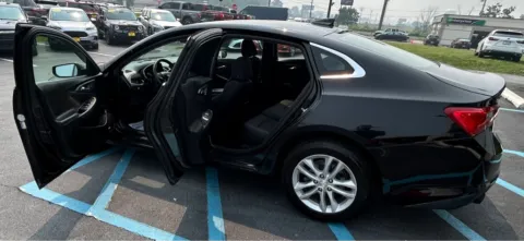 More photos of 2018 CHEVROLET MALIBU LT at NWI Auto Luxury Merrillville, IN