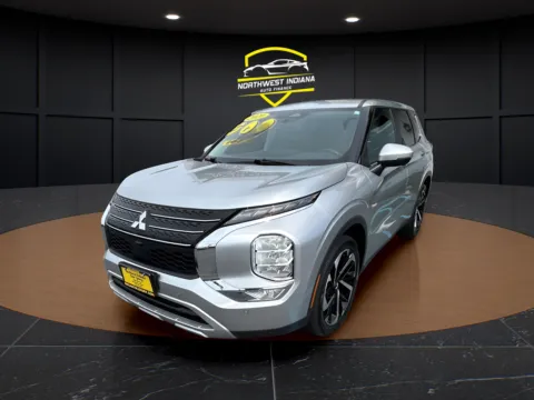Silver 2024 MITSUBISHI OUTLANDER SE for sale in Merrillville, IN