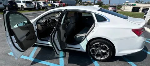 More photos of 2022 CHEVROLET MALIBU LT at NWI Auto Luxury Merrillville, IN