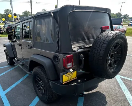More photos of 2018 JEEP WRANGLER UNLIMI RUBICON at NWI Auto Luxury Merrillville, IN