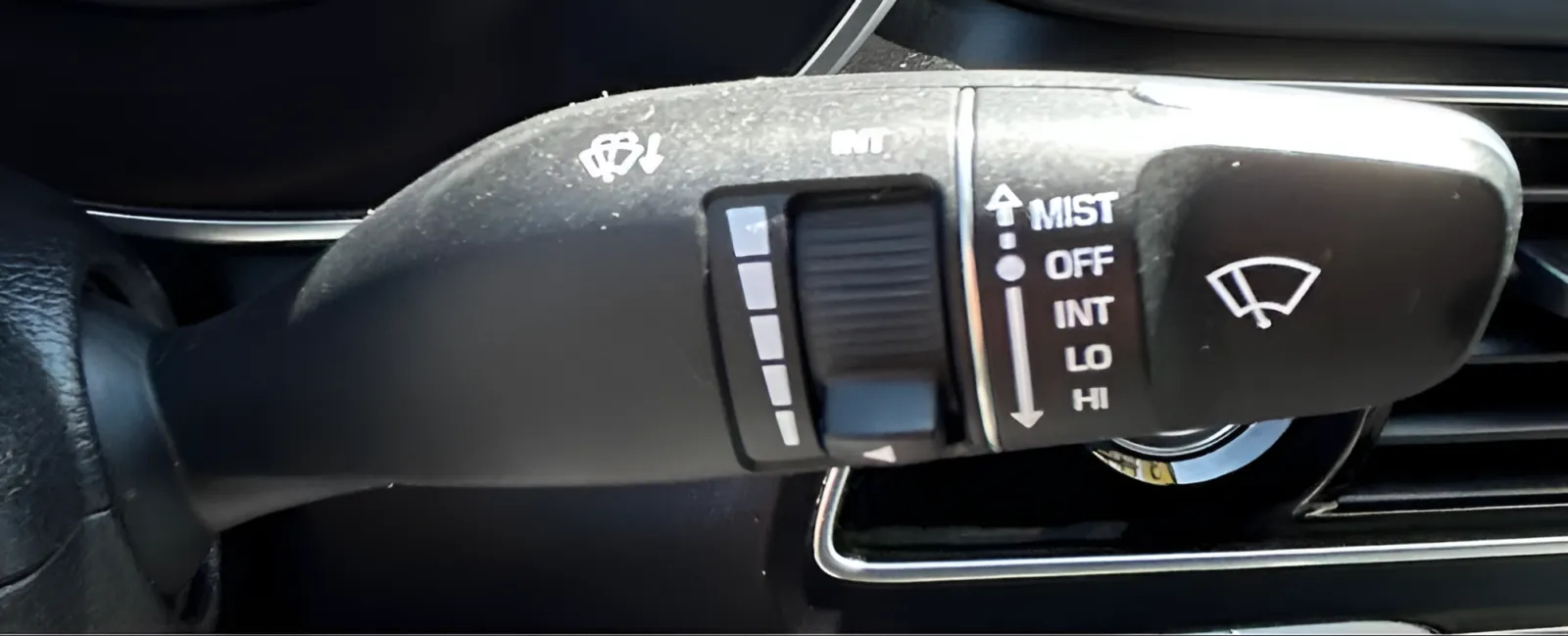 2022 GENESIS G70 Standard - Photo 21