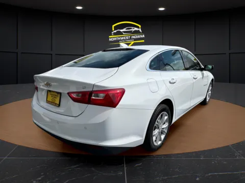 More photos of 2024 CHEVROLET MALIBU LT at NWI Auto Luxury Merrillville, IN