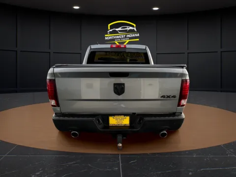 More photos of 2021 RAM 1500 CLASSIC SLT at NWI Auto Luxury Merrillville, IN