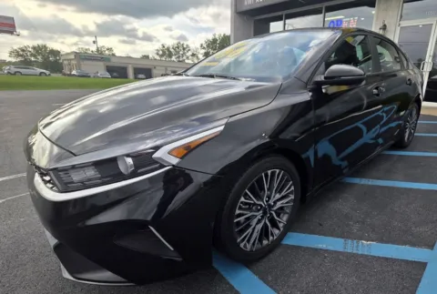 More photos of 2022 KIA FORTE GT-LINE at NWI Auto Luxury Merrillville, IN